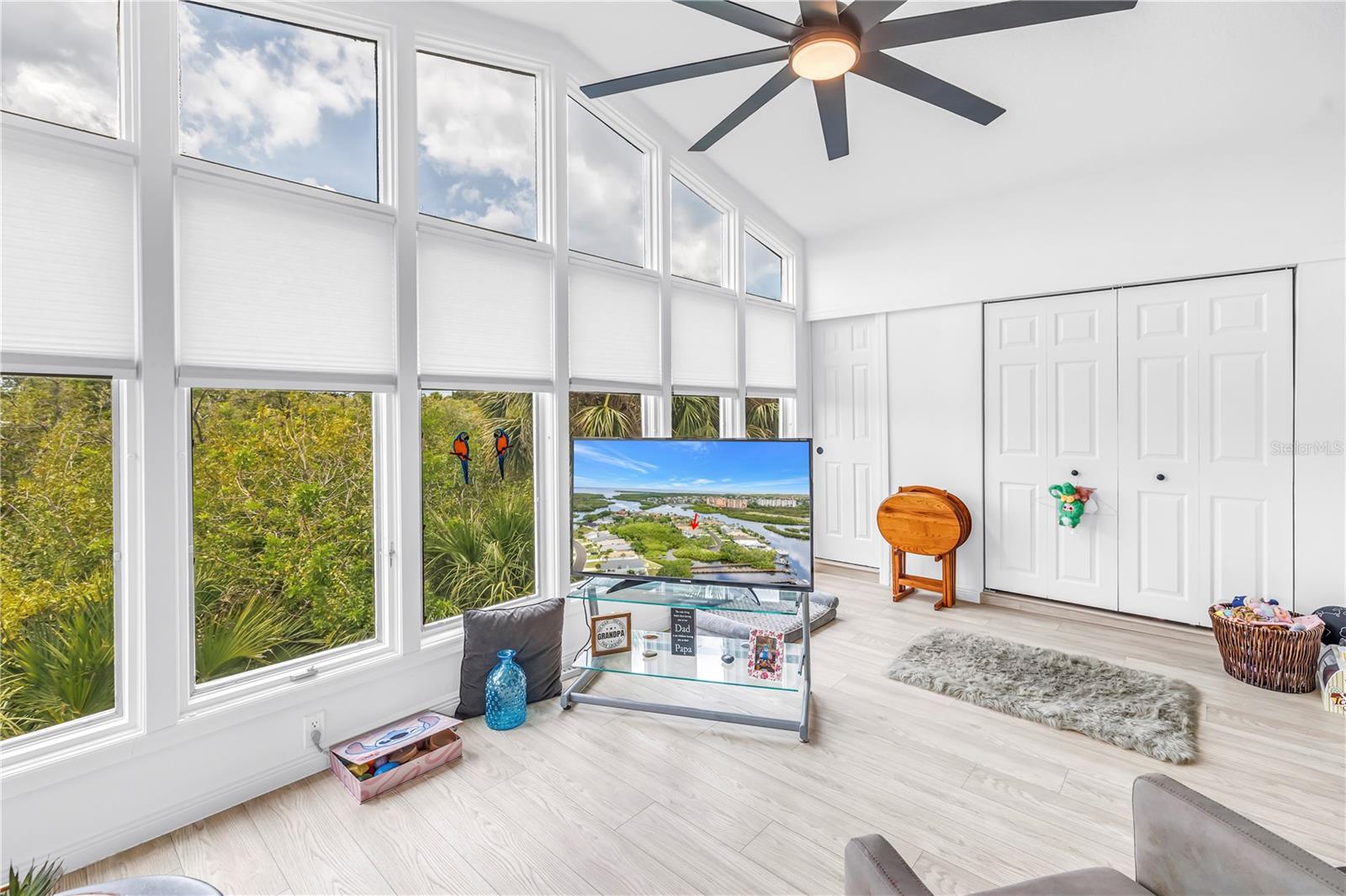 GULF HARBORS WOODLANDS - Residential