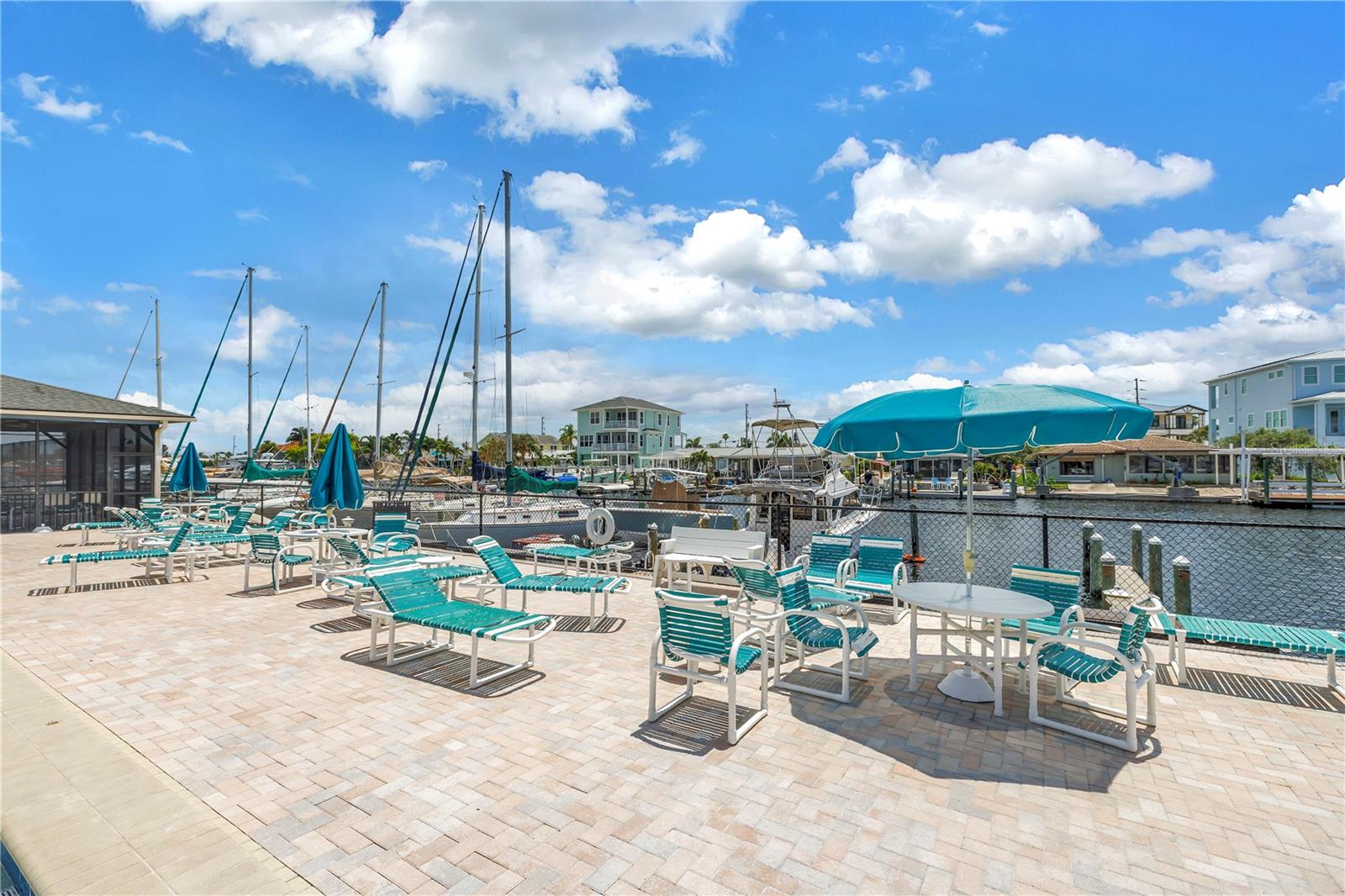 GULF HARBORS WOODLANDS - Residential