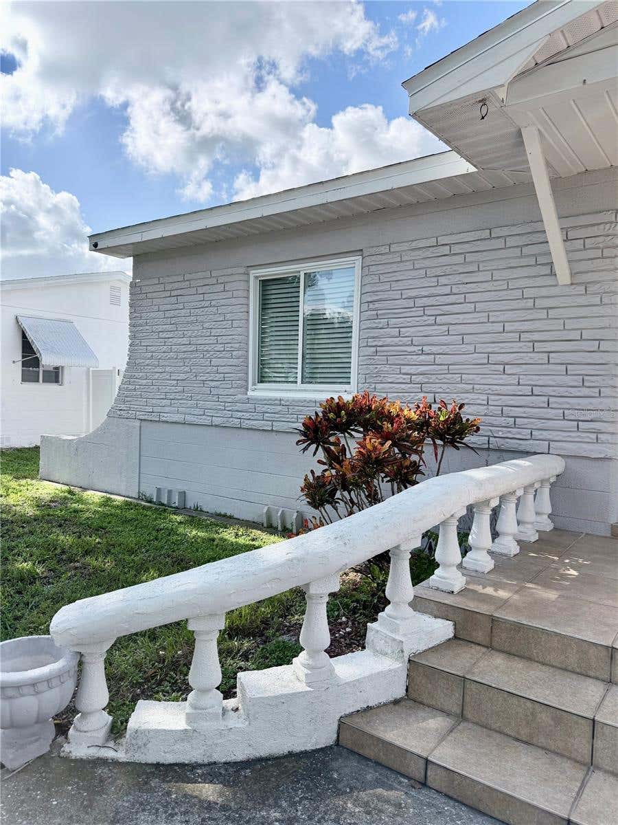 Photo of 4320 Yardley Avenue N, St Petersburg, FL 33713 (MLS # TB8537456)