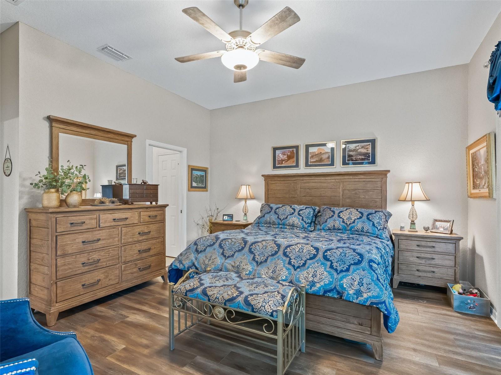 MEADOWS/STONECREST UN 02 - Residential