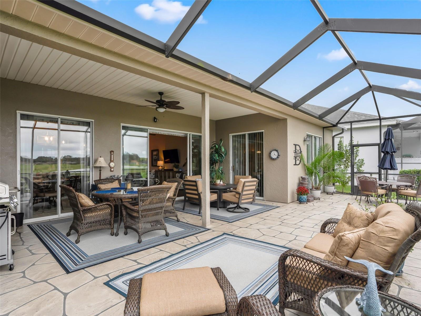 MEADOWS/STONECREST UN 02 - Residential