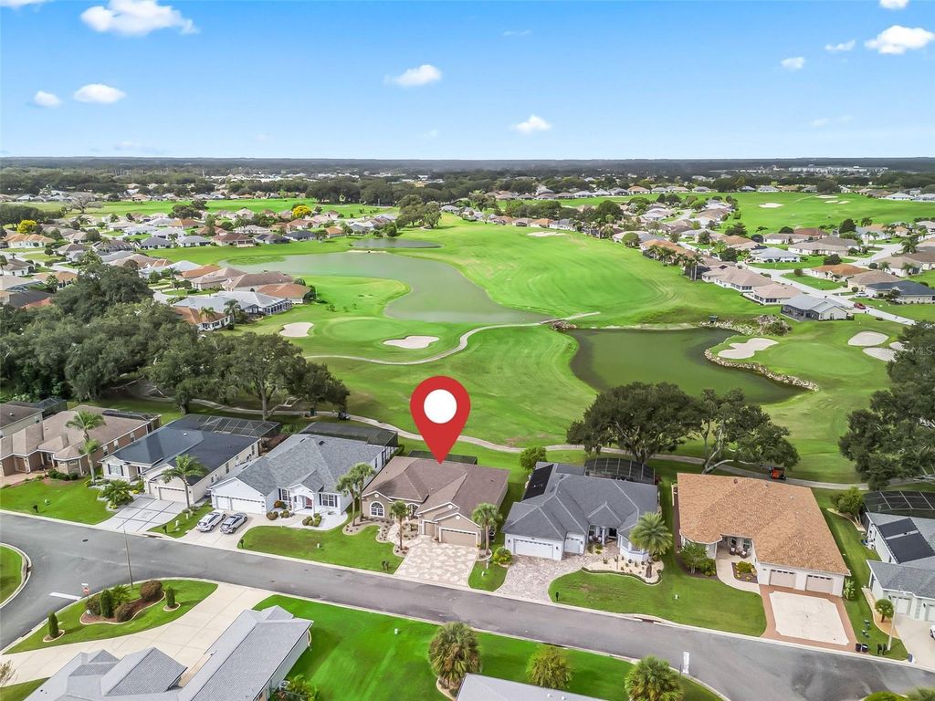Photo of 12115 SE 175th Loop, Summerfield, FL 34491 (MLS # G5103110)