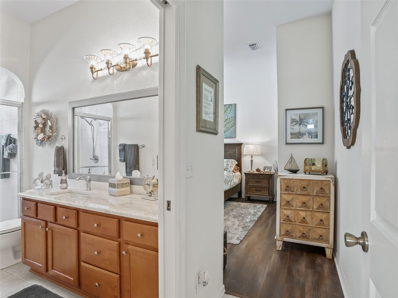 MEADOWS/STONECREST UN 02 - Residential