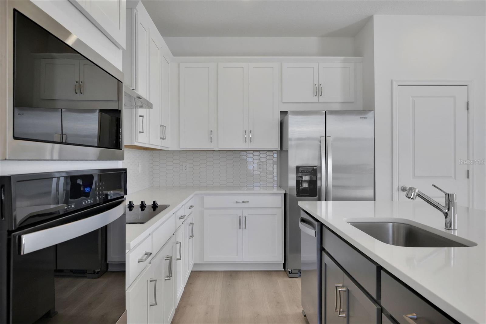 CROSSROADS AT KELLY PARK - Residential