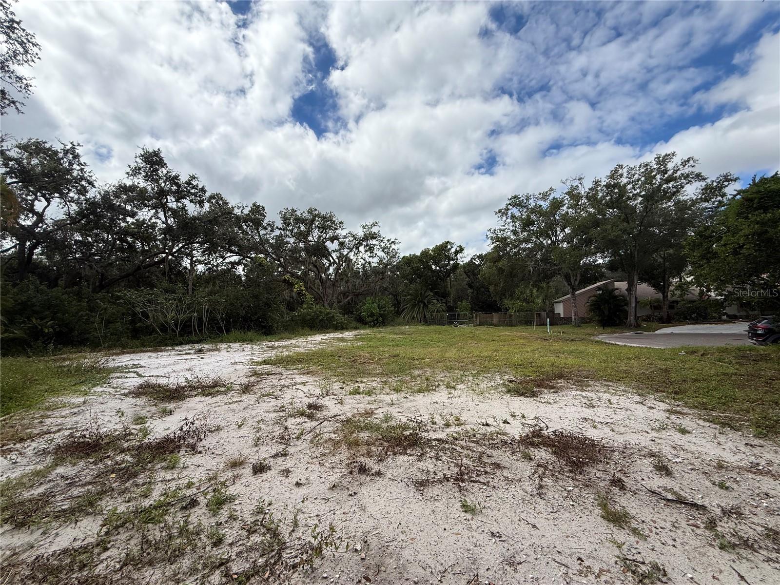 RAINBOW FARMS - Land