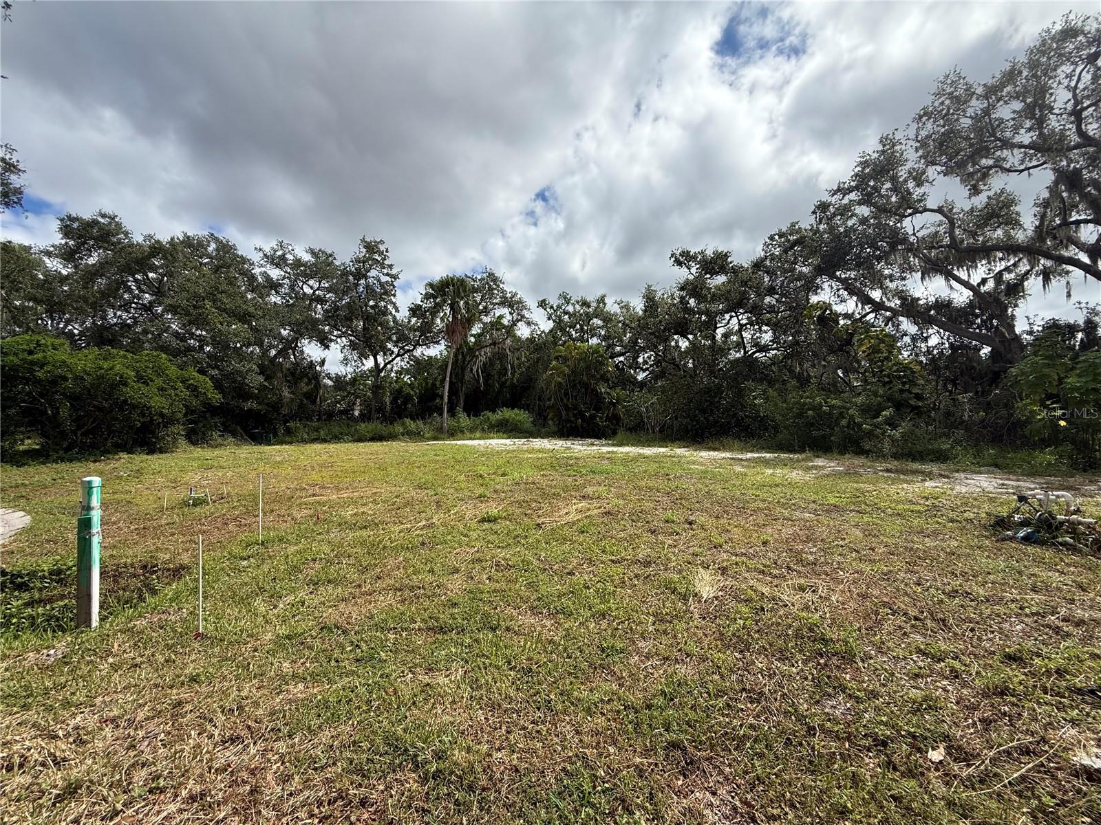 2044 RAINBOW FARMS DRIVE