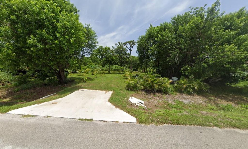 Photo of 2150 San Diego Avenue, Fort Pierce, FL 34946 (MLS # A4686720)