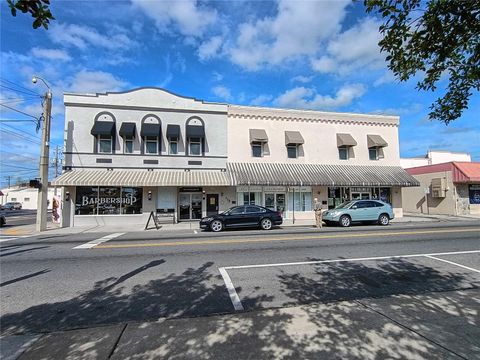 Photo of 111 S Collins Street, Plant City, FL 33563 (MLS # S5147763)