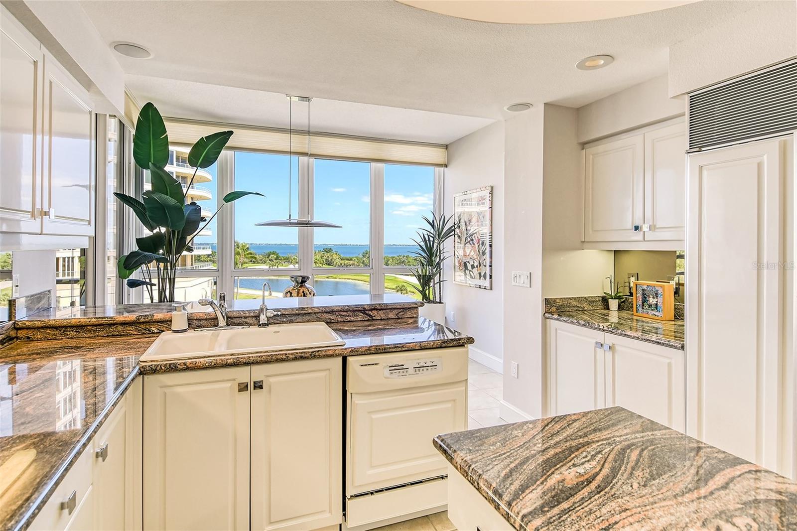 GRAND BAY 3 - Residential