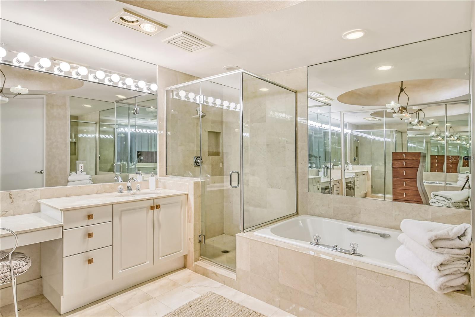 GRAND BAY 3 - Residential