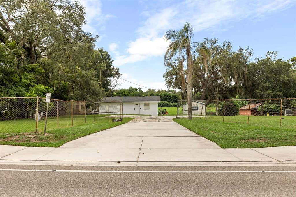 Photo of 250 Longwood Hills Road, Longwood, FL 32750 (MLS # O6432809)
