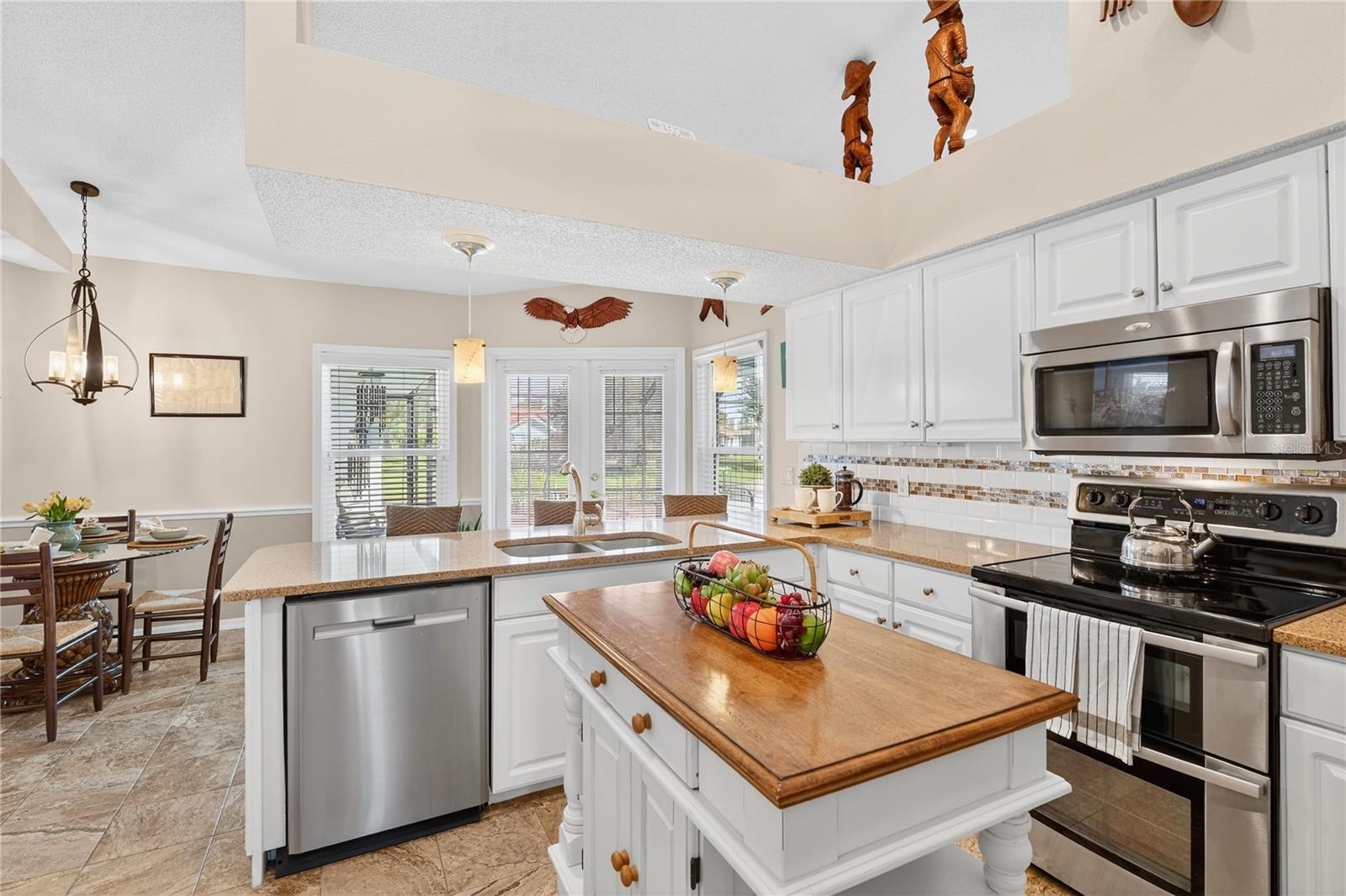 ENGLEWOOD ISLES SUB, UNIT 3 - Residential