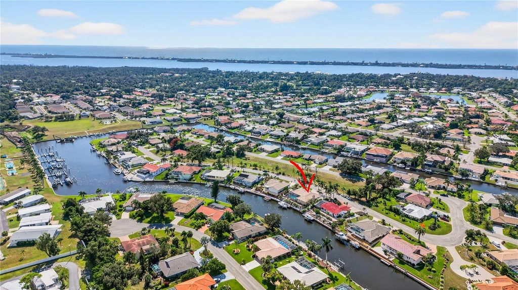 34223 - Englewood community | Sarasota Real Estate 52 Photo of 319 Oakwood Circle, Englewood, FL 34223 (MLS # N6140933)