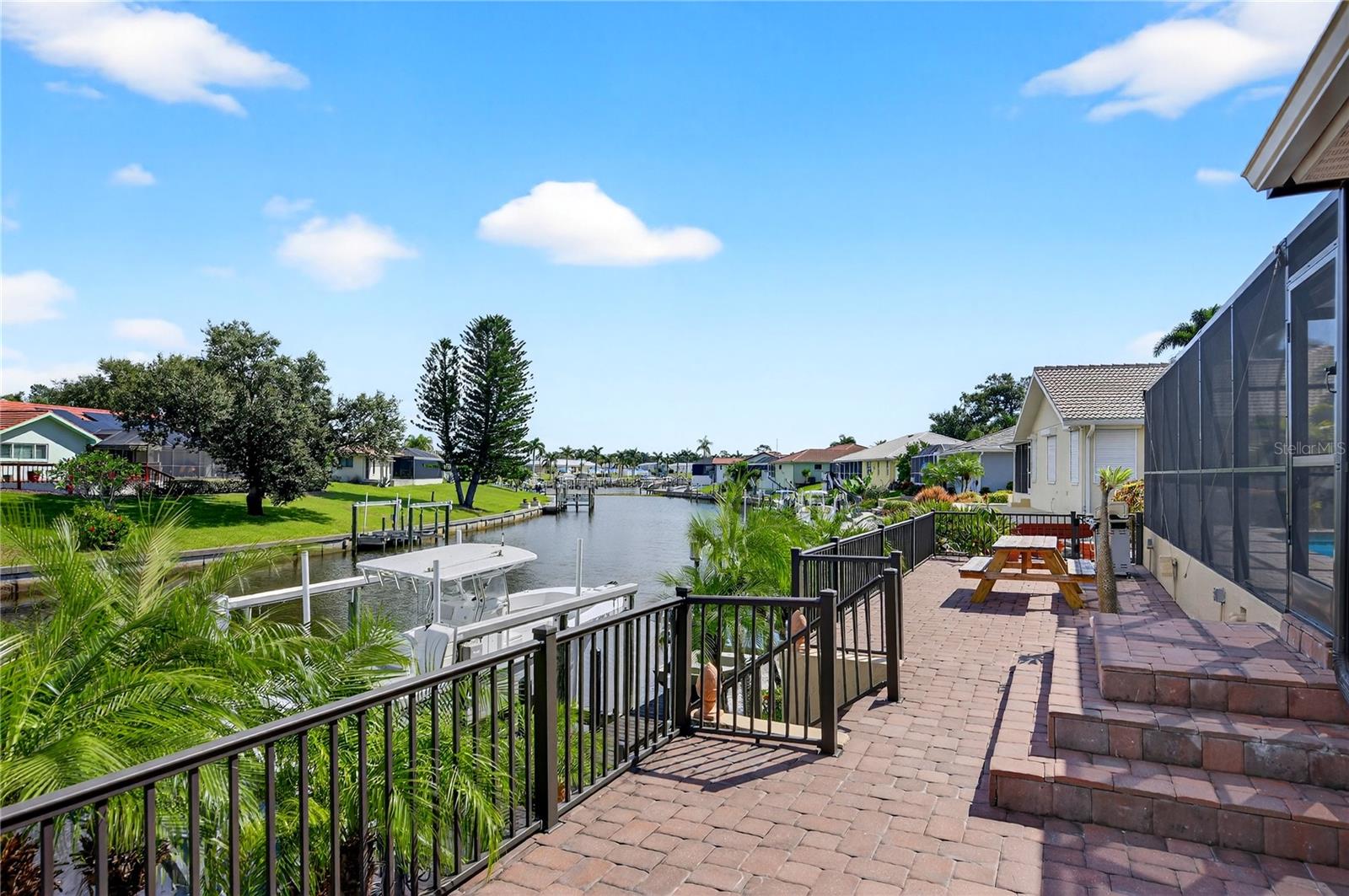 ENGLEWOOD ISLES SUB, UNIT 3 - Residential