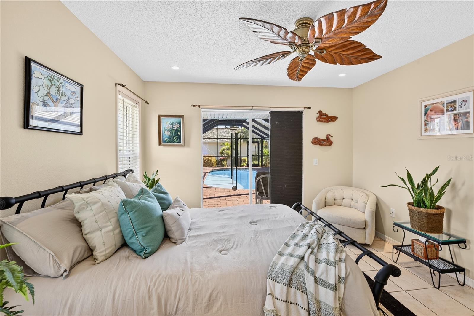 ENGLEWOOD ISLES SUB, UNIT 3 - Residential