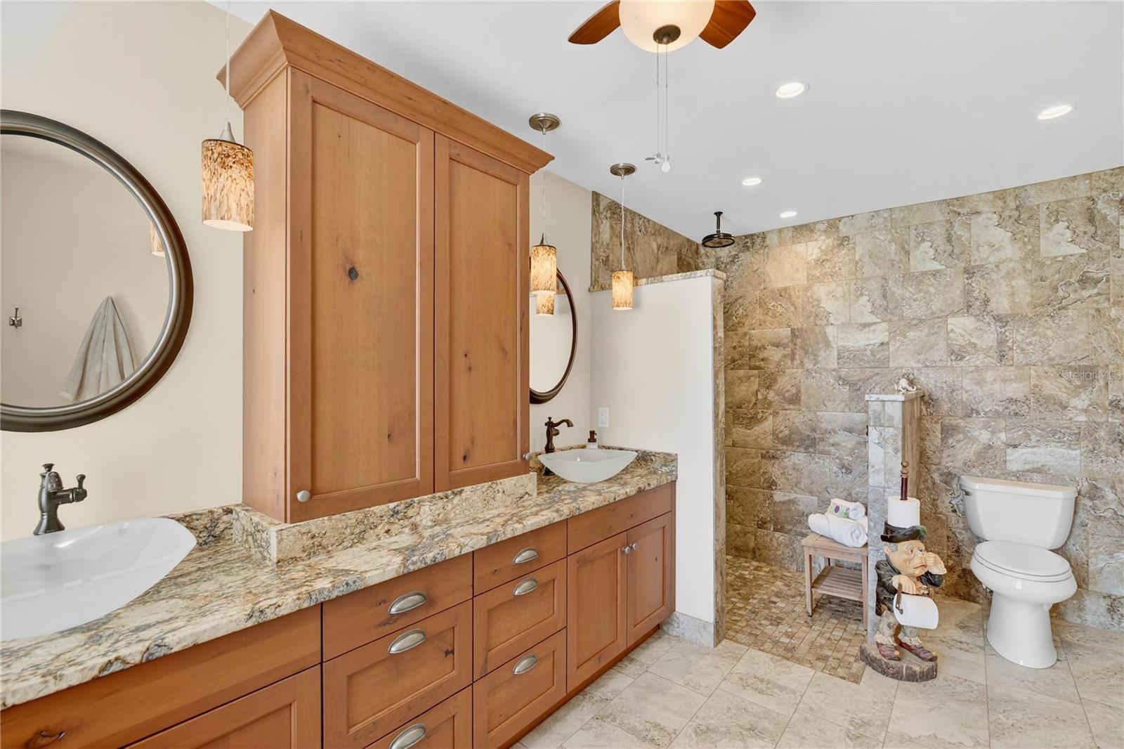 ENGLEWOOD ISLES SUB, UNIT 3 - Residential