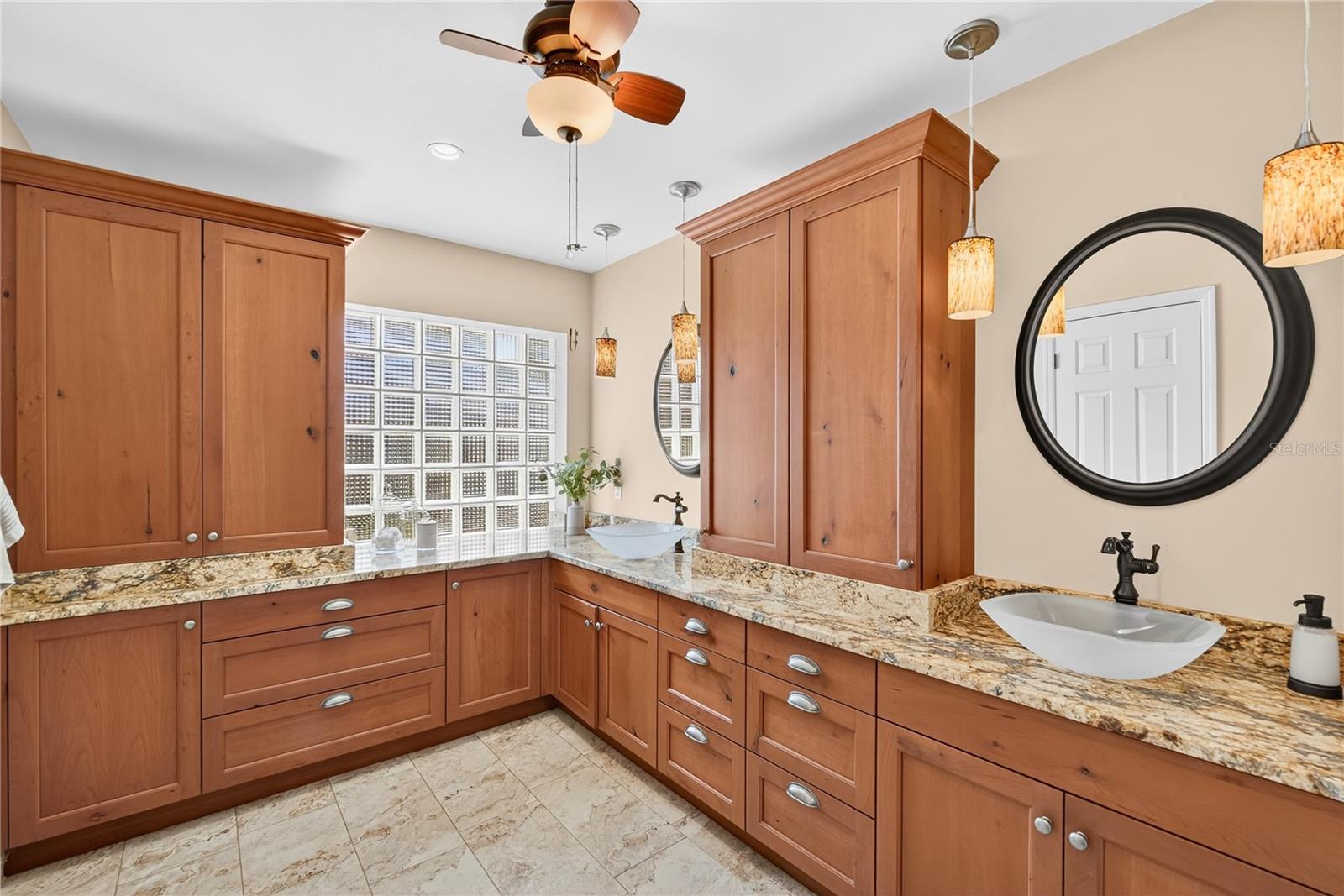 ENGLEWOOD ISLES SUB, UNIT 3 - Residential