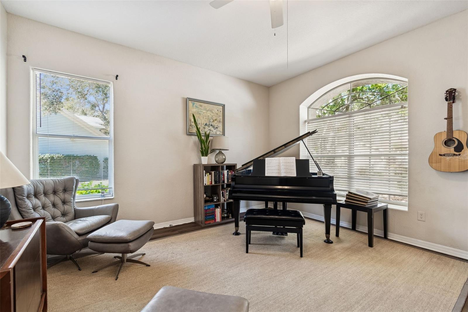 TAMPA PALMS - Residential