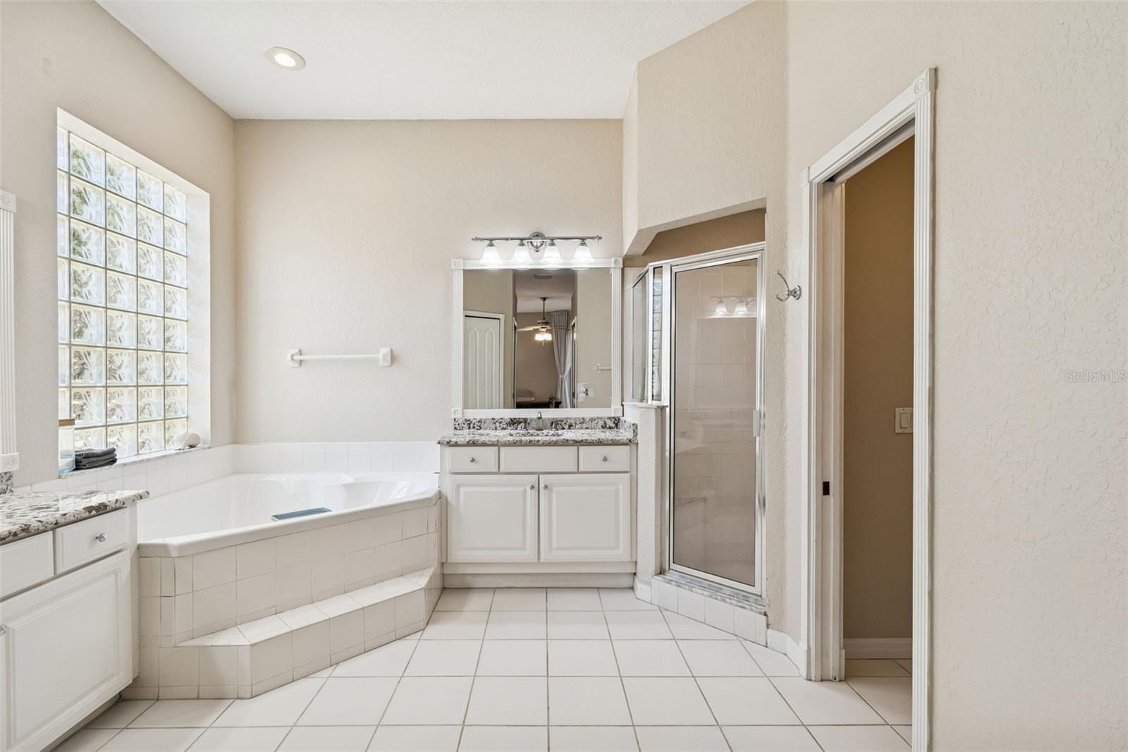 TAMPA PALMS - Residential