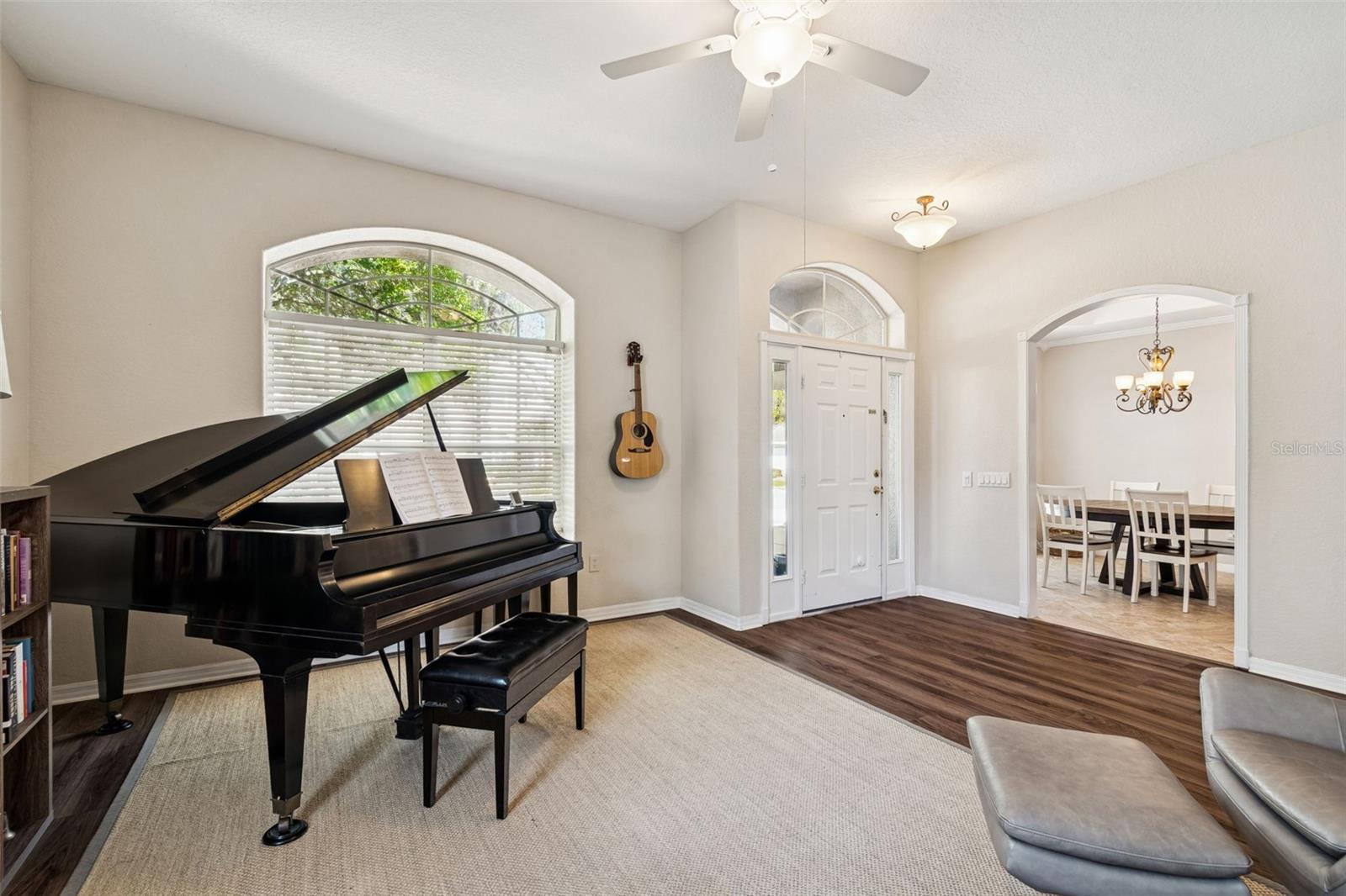 TAMPA PALMS - Residential