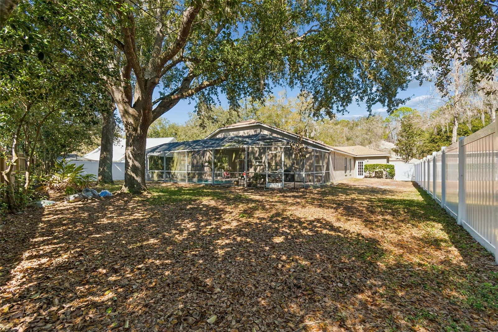 TAMPA PALMS - Residential