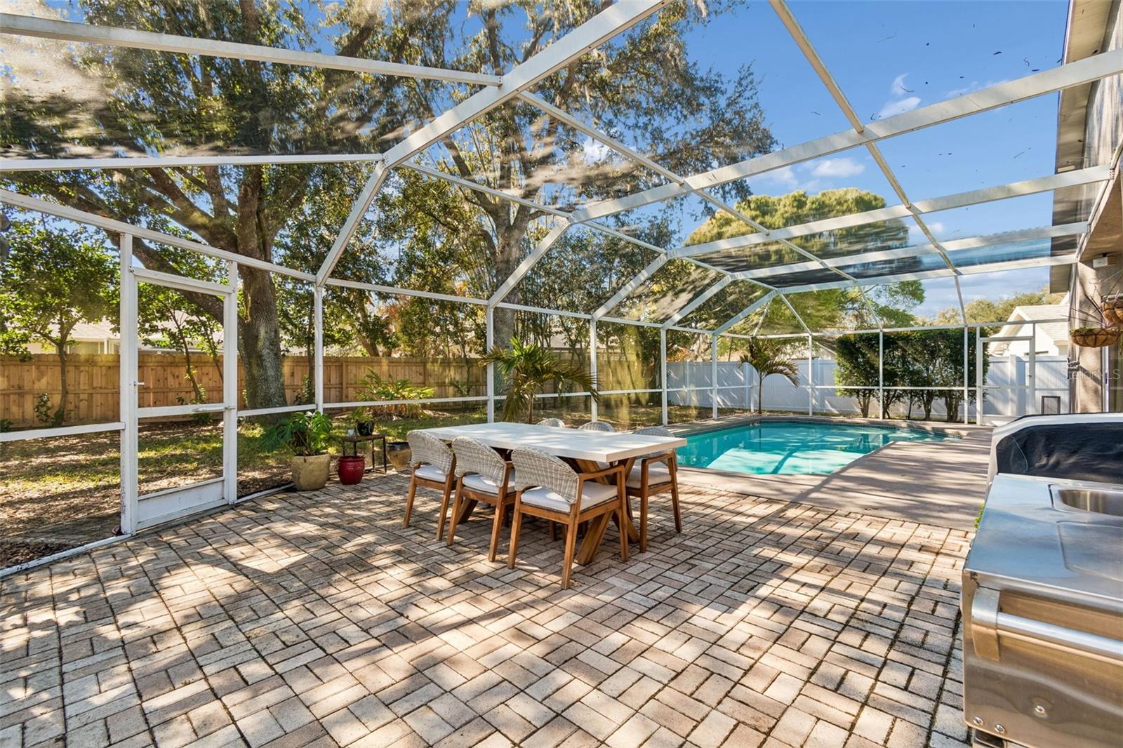 TAMPA PALMS - Residential