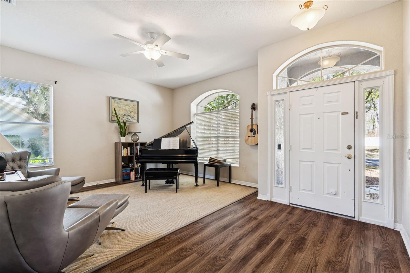 TAMPA PALMS - Residential