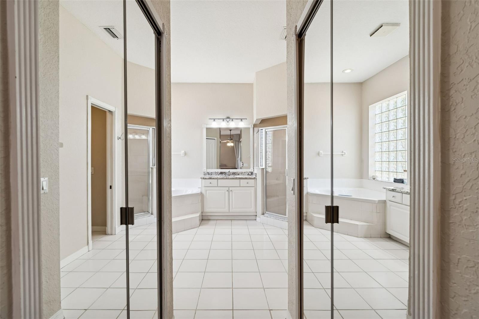 TAMPA PALMS - Residential