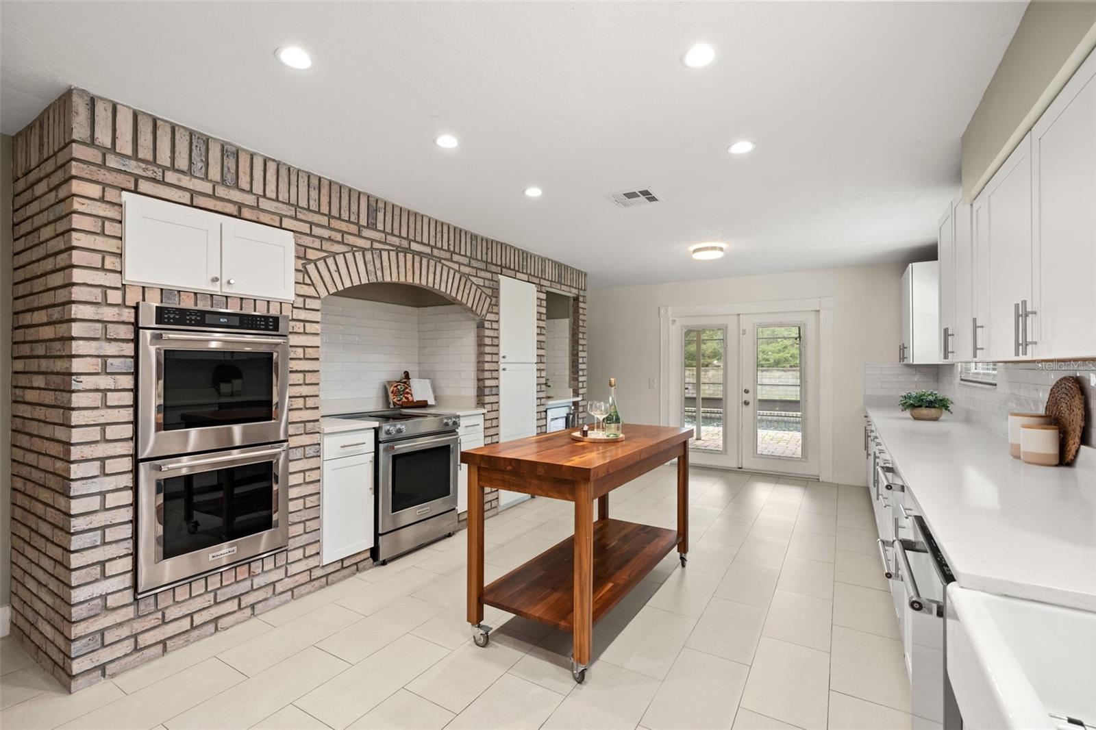 4951 COURTLAND LOOP