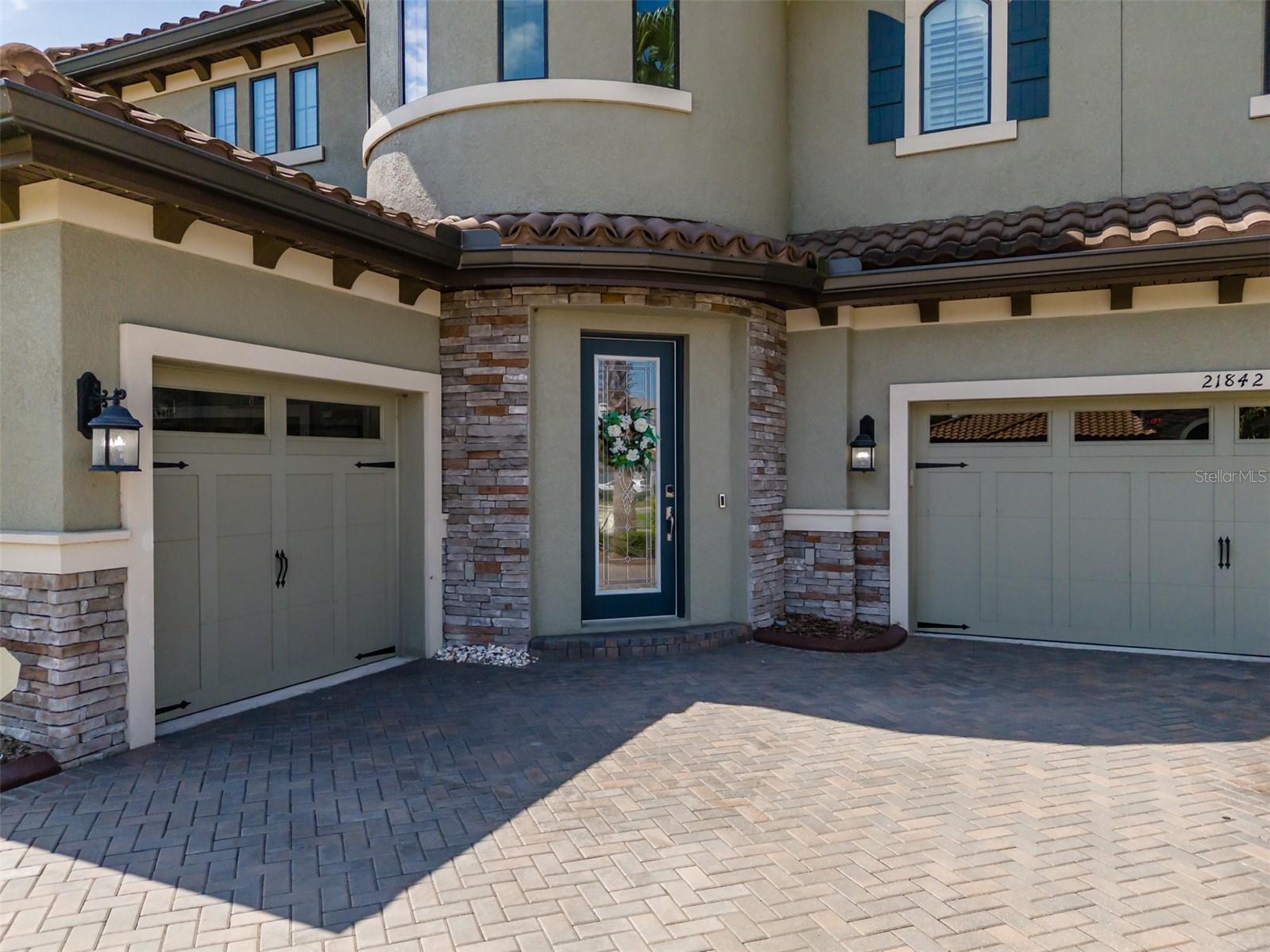 PRISTINE LAKE PRESERVE - Residential