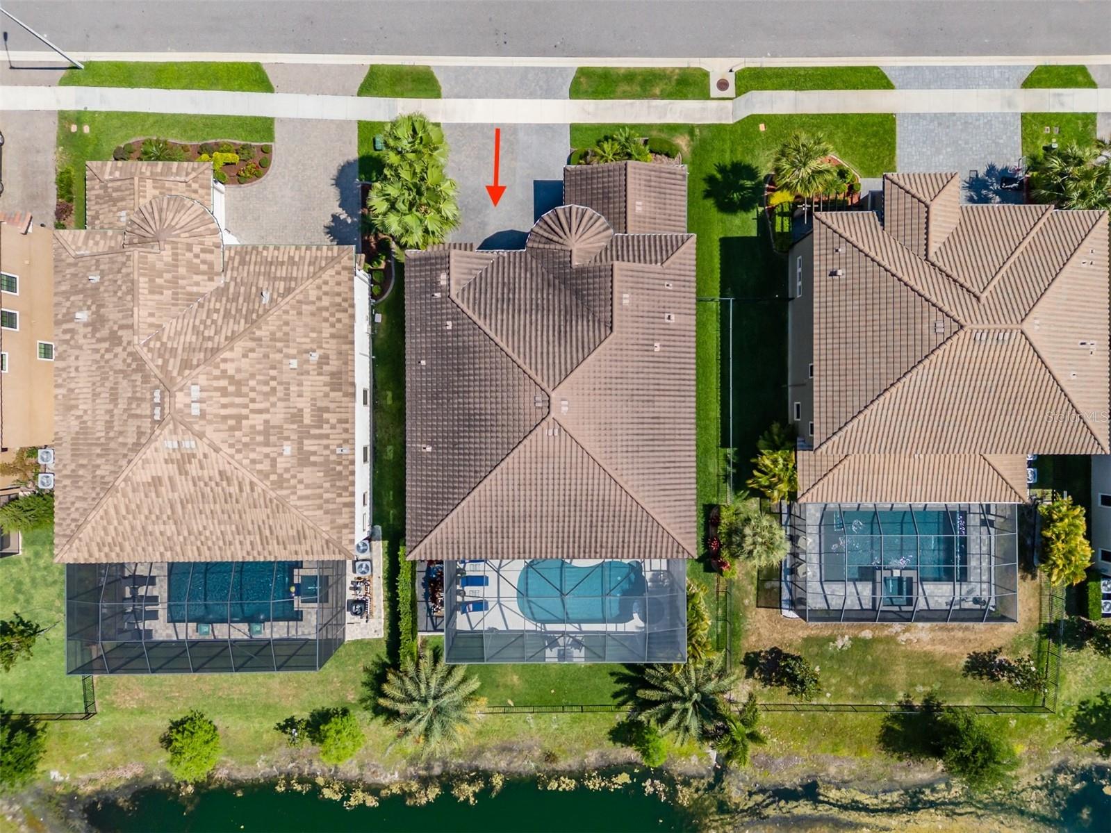 PRISTINE LAKE PRESERVE - Residential