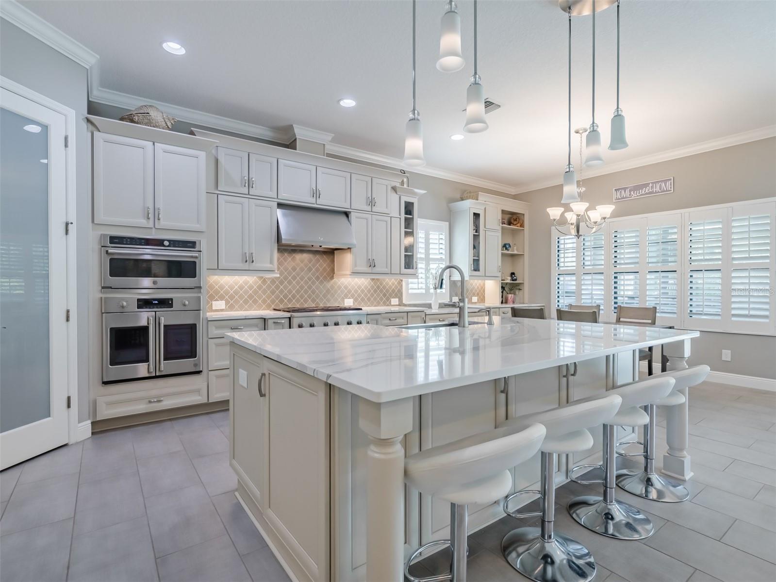 PRISTINE LAKE PRESERVE - Residential