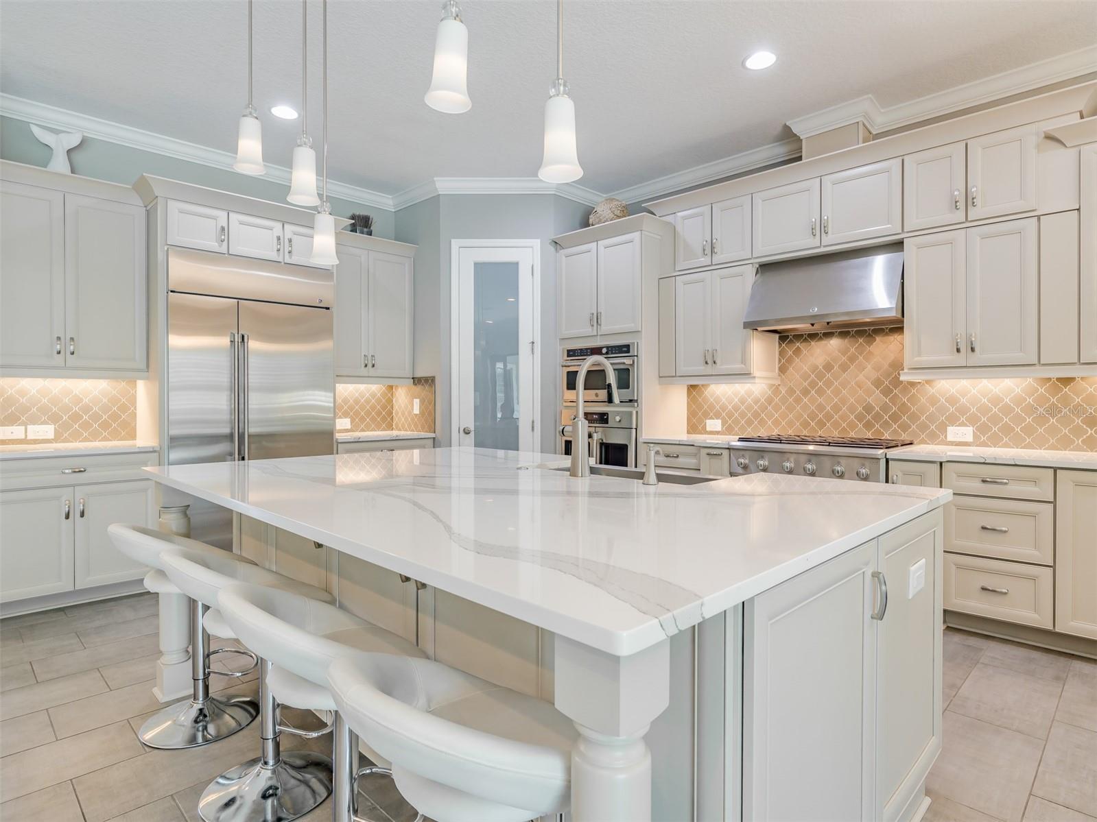 PRISTINE LAKE PRESERVE - Residential