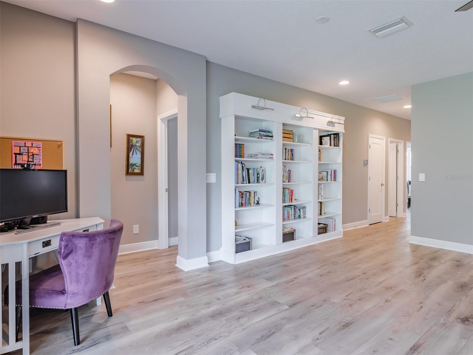 PRISTINE LAKE PRESERVE - Residential