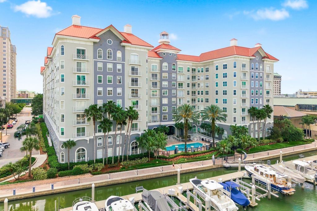 Photo of 700 S Harbour Island Boulevard #718, Tampa, FL 33602 (MLS # TB8498104)