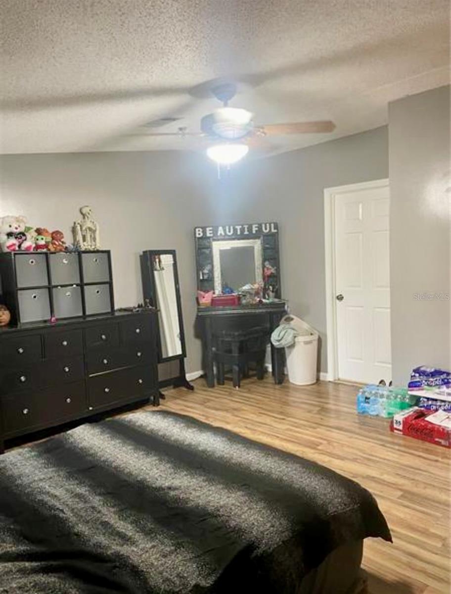 ACREAGE & UNREC - Residential