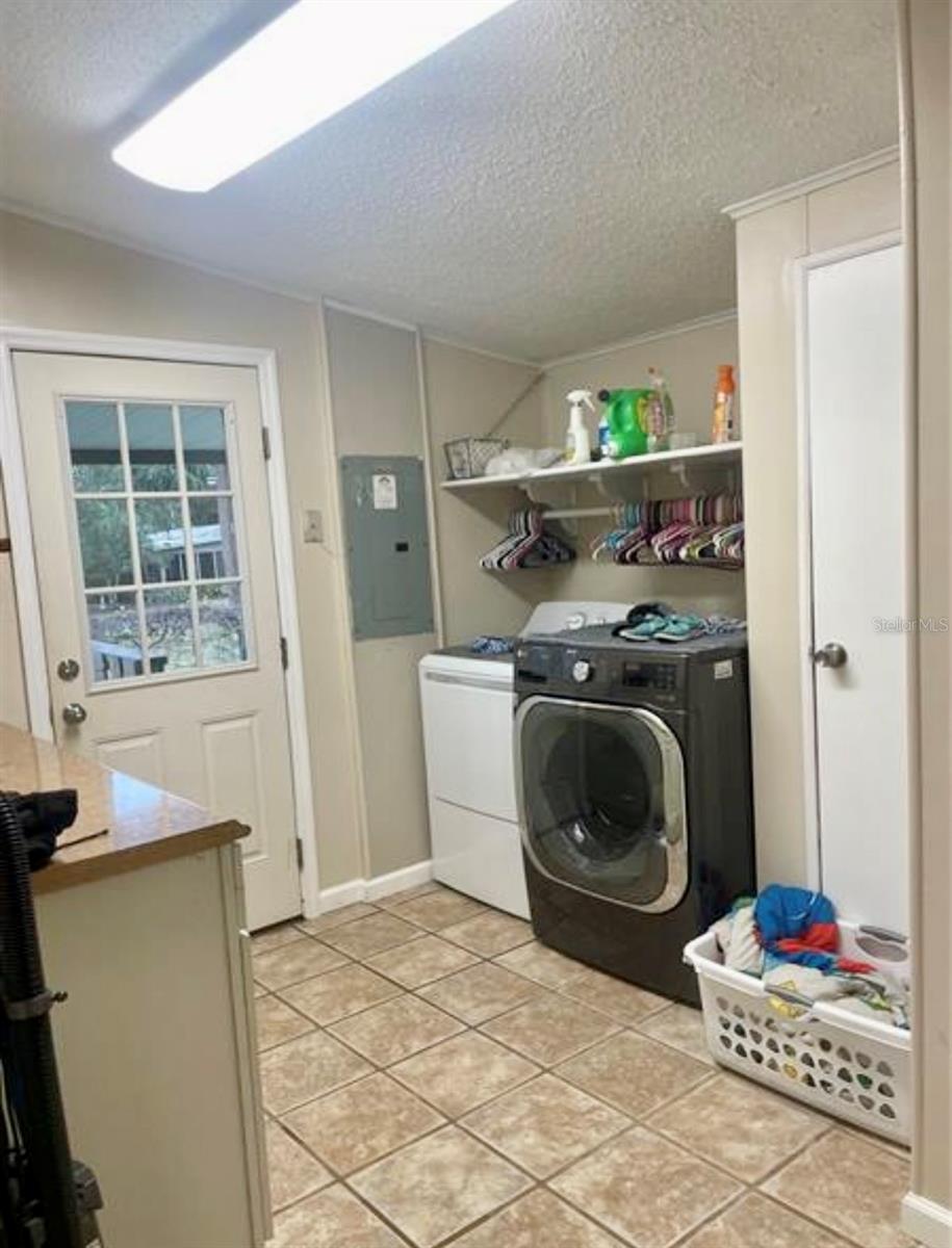 ACREAGE & UNREC - Residential