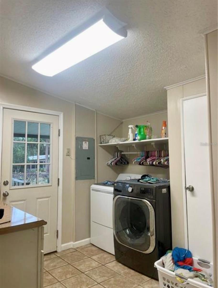 ACREAGE & UNREC - Residential