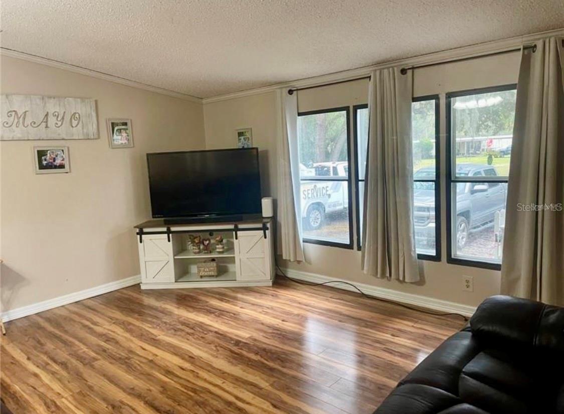 ACREAGE & UNREC - Residential