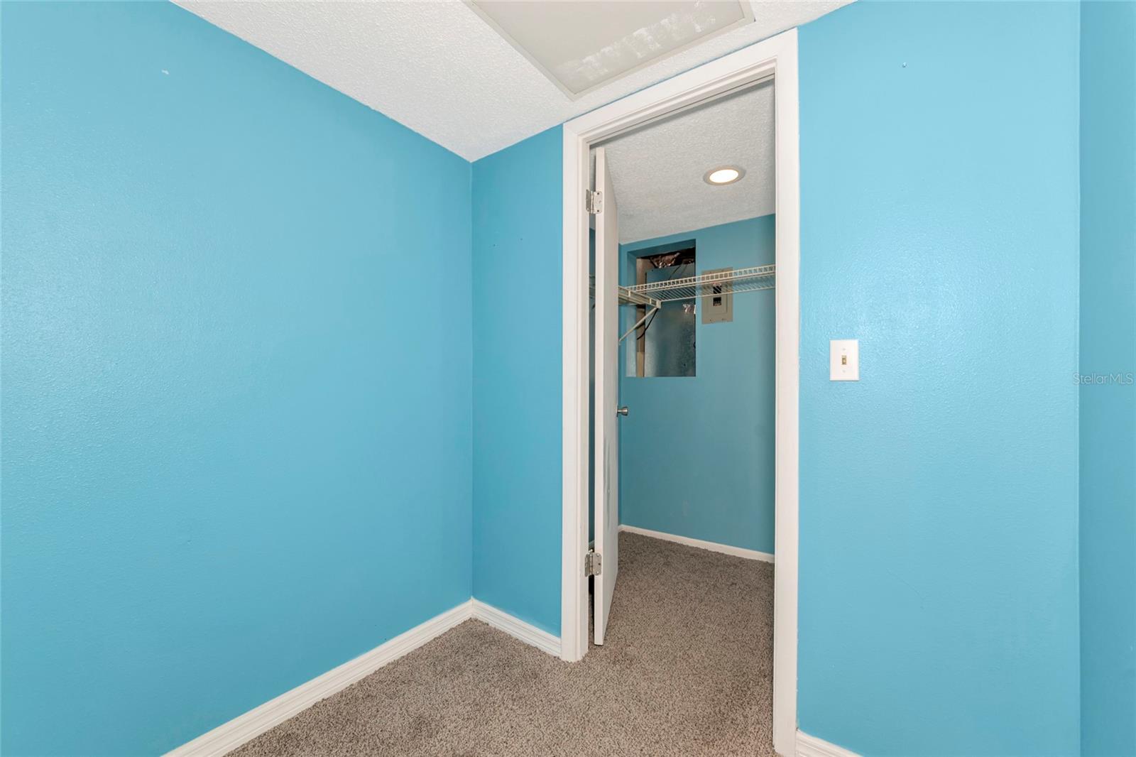 BAYSHORE ON THE LAKE APTS III SEC1 - Residential