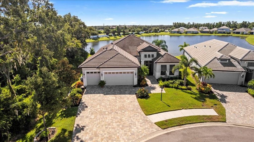 Photo of 12131 Bald Cypress Cove, Parrish, FL 34219 (MLS # A4664997)