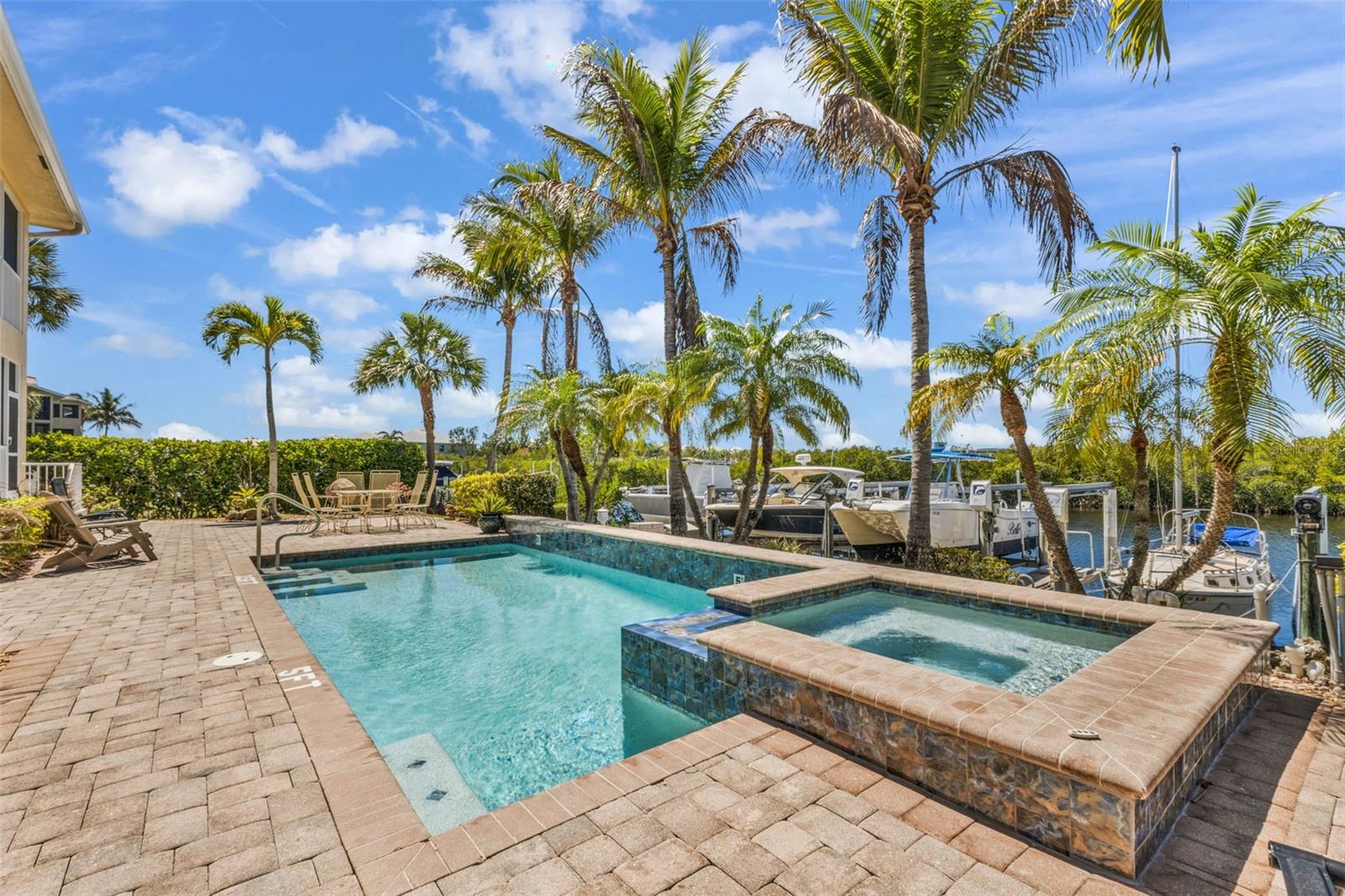 ESTUARY SOUTH - Residential