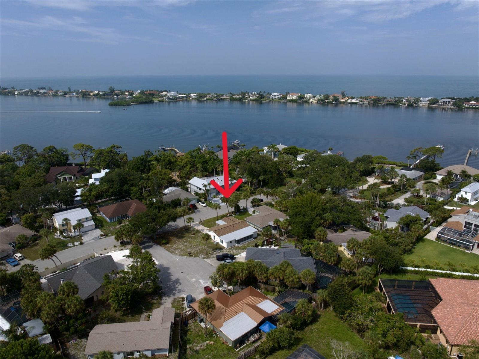 CASAS BONITAS - Residential Lease