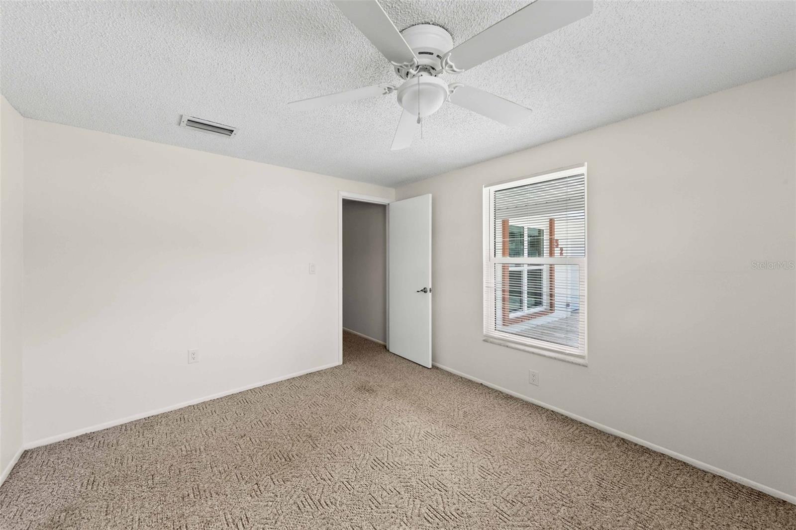 CASAS BONITAS - Residential Lease