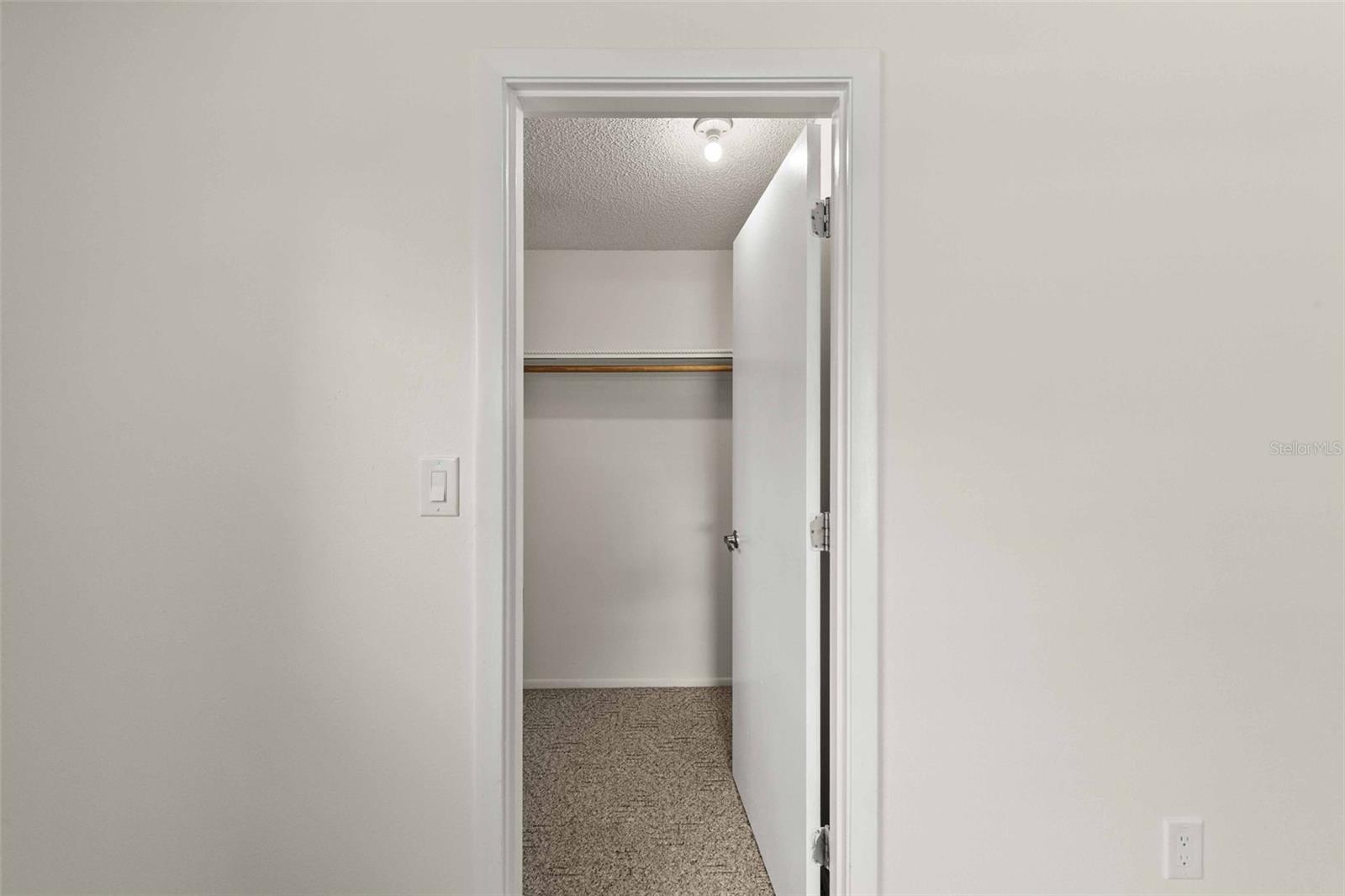 CASAS BONITAS - Residential Lease