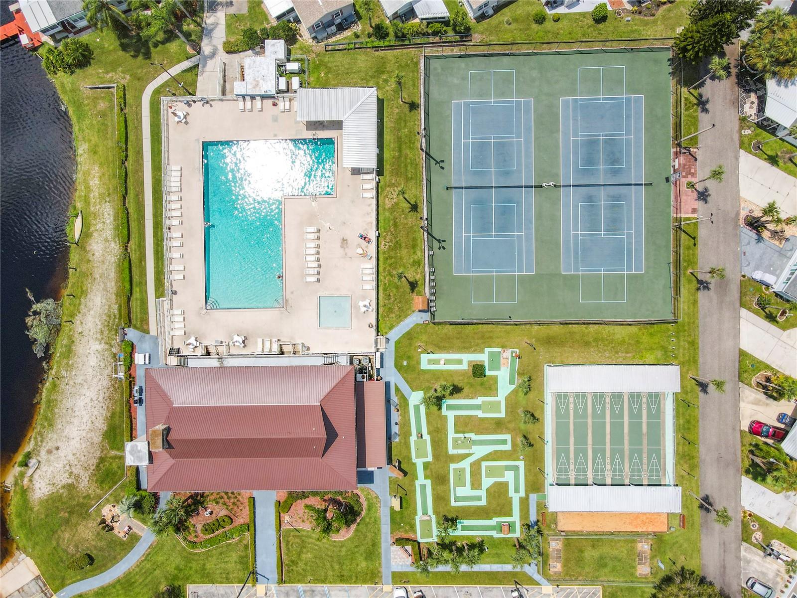 OUTDOOR RESORTS AT ORLANDO - Residential