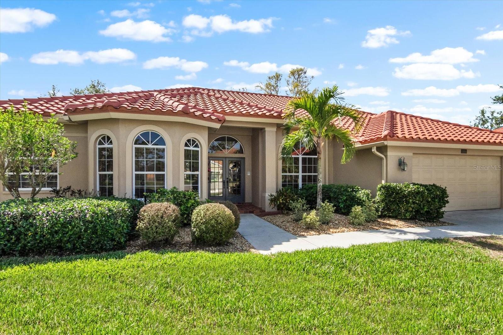 CALUSA LAKES - Residential