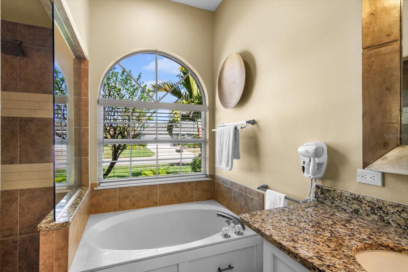 CALUSA LAKES - Residential