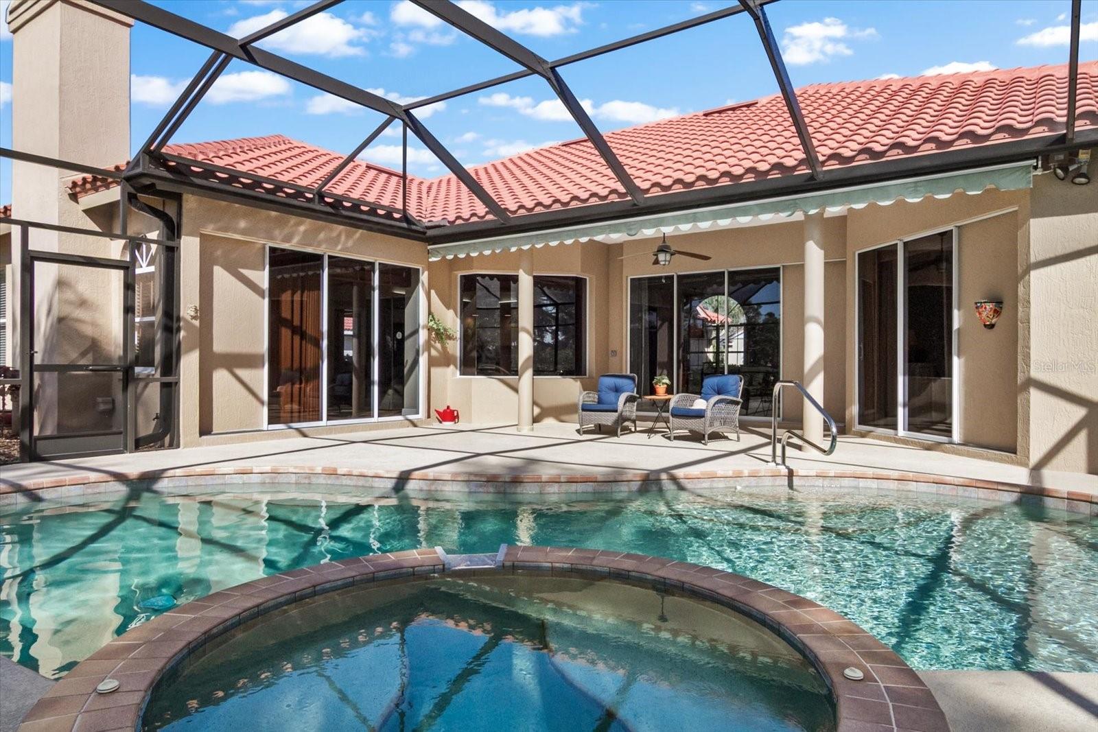 CALUSA LAKES - Residential