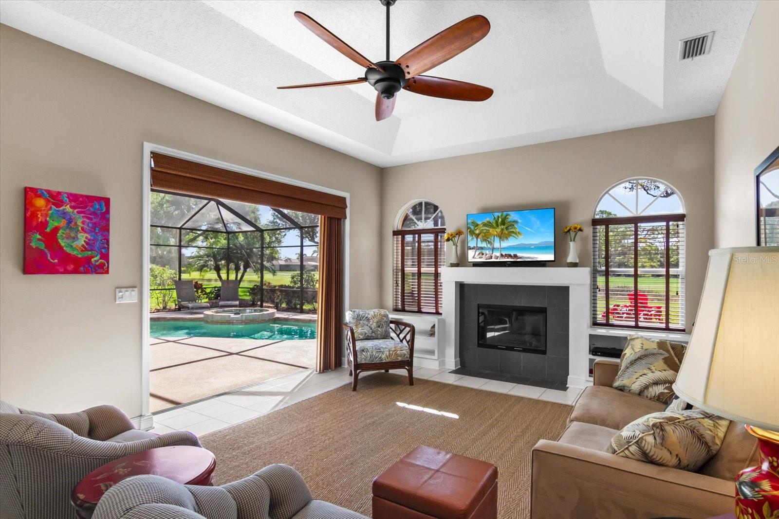 CALUSA LAKES - Residential